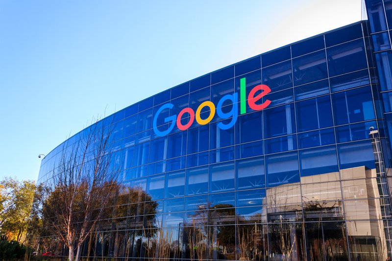 Google отложила возвращение сотрудников в офисы из-за штамма Омикрон