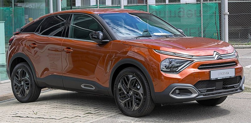 Реклама Citroën C4 попала в скандал в Египте