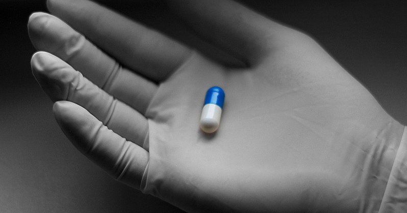 Израиль разрешил использовать таблетки Pfizer от COVID-19