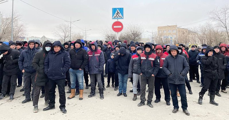 В Алматы ввели чрезвычайное положение