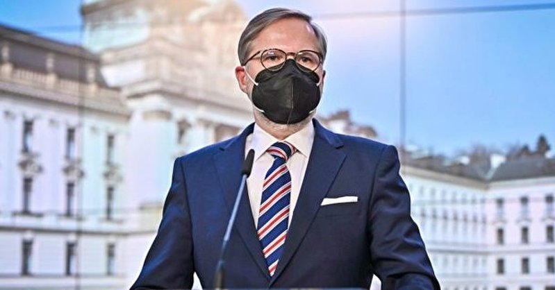 Премьер-министр Чехии выругался матом на заседании парламента
