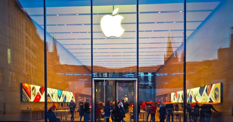 Ровно 15 лет назад Apple показала первый iPhone