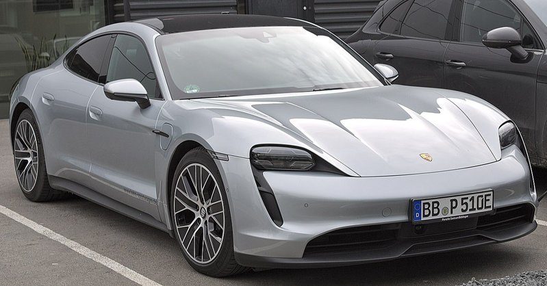 Porsche Taycan установил рекорд по скорости зарядки