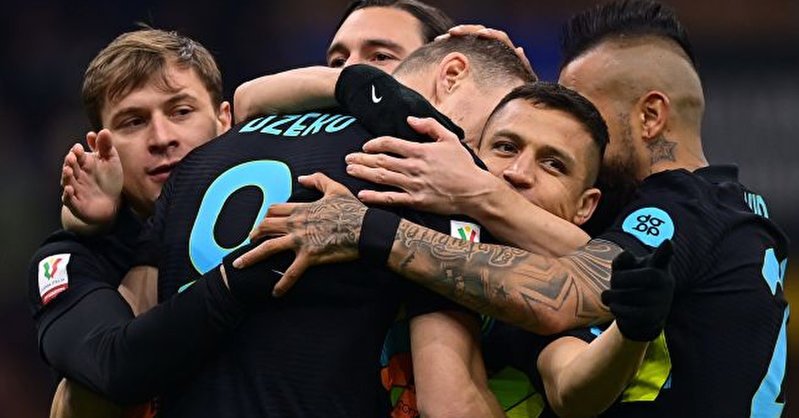 "Интер" победил "Рому" и вышел в полуфинал кубка Италии