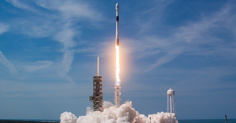 SpaceX планирует запустить две ракеты за 2 часа