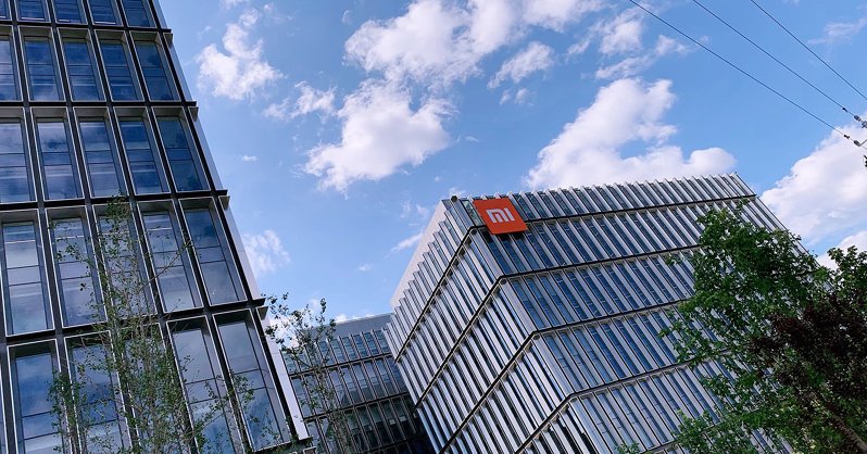Xiaomi выпустила миниатюрный компьютер весом со смартфон