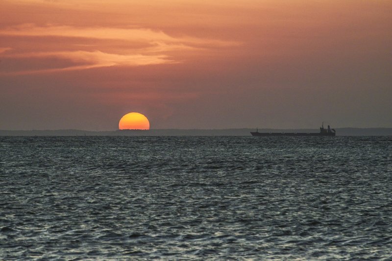 В Каспийском море начались учения флотилии российского ВМФ