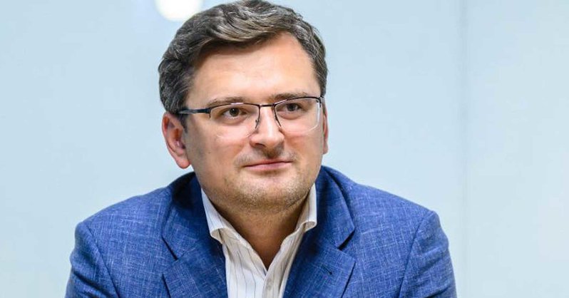 Кулеба заявил, что считает ошибкой отказ Украины от ядерного оружия