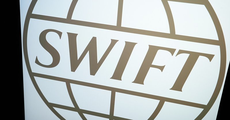 Российские банки отключат от SWIFT 12 марта