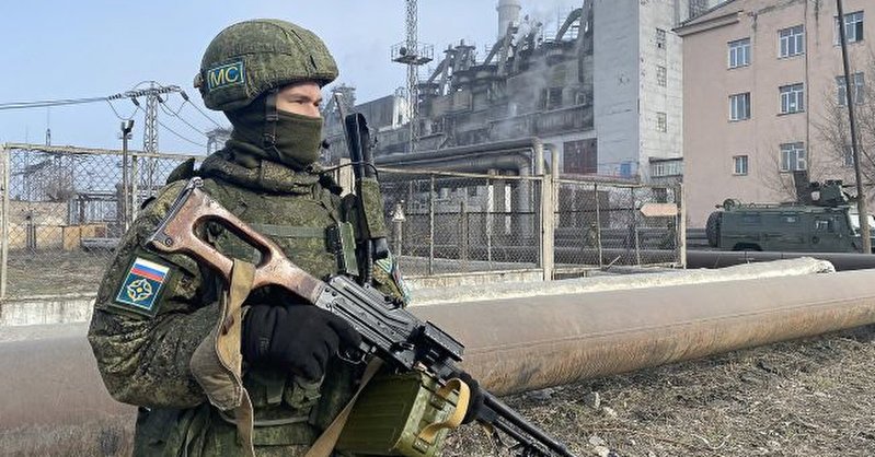 Законопроект о снятии возрастных ограничений для военной службы по контракту внесли в Госдуму