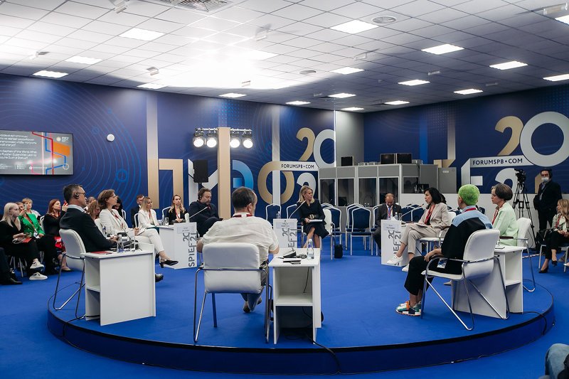 ПМЭФ-2022 завершился в Санкт-Петербурге