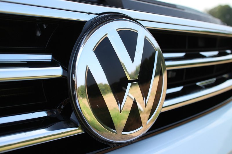 Глава Volkswagen: автокомпании могут пострадать на фоне отказа от газа из России