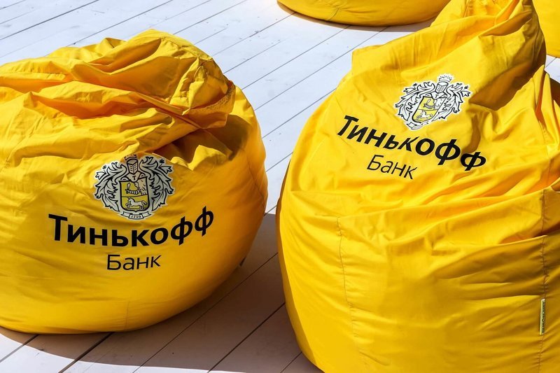 "Тинькофф" стал провайдером для переводов за рубеж через систему ЦБ