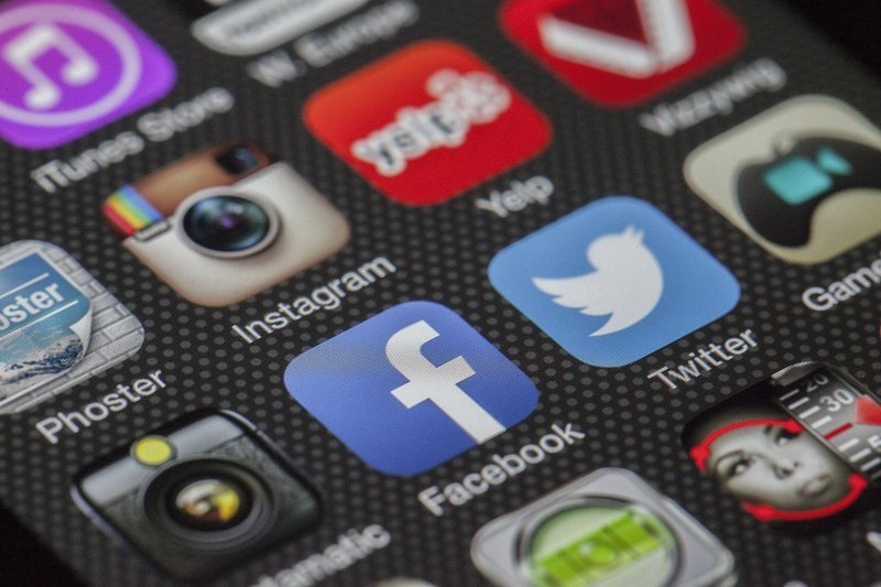 Twitter подал в суд на Маска за отказ от покупки соцсети