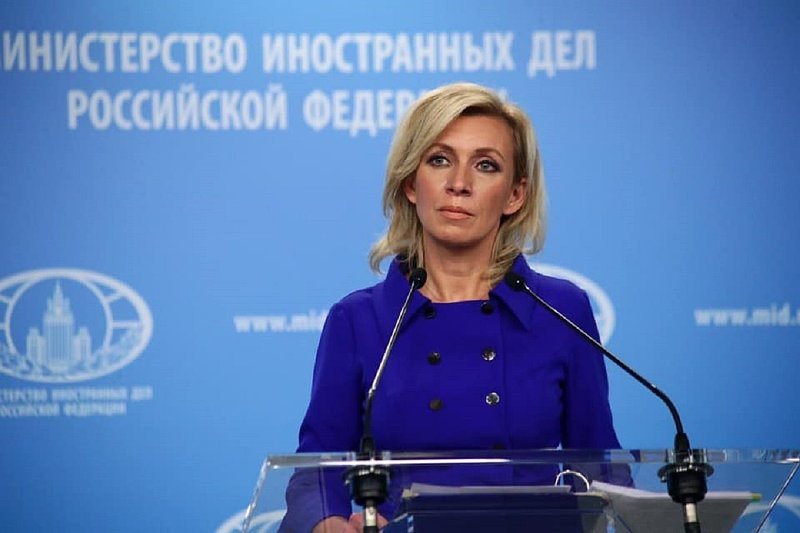 Захарова заявила, что мир "ходит по краю" из-за обстрелов ВСУ Запорожской АЭС
