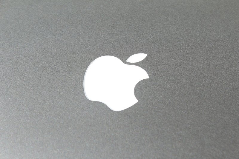 Новый iPhone 14 уже продают на "Авито"