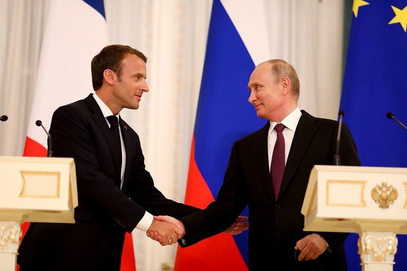 Путин и Макрон созвонились впервые с конца мая