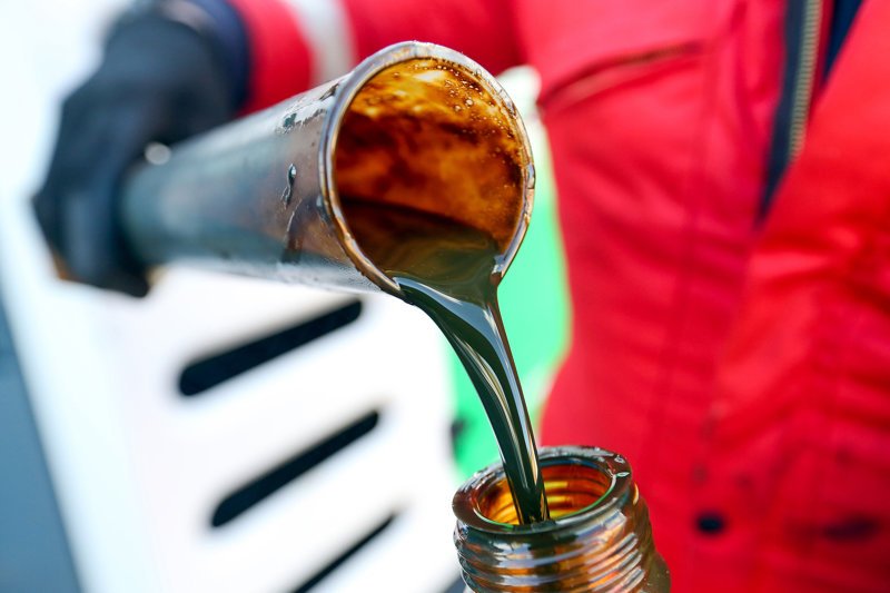 Россия откажется поставлять нефть странам, вводящим любой потолок цен